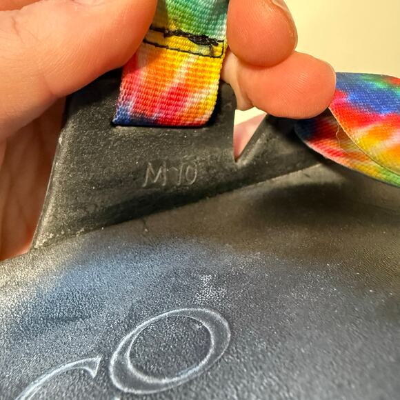 Chaco Men\'s Chillos Slide Sandals‎ Rainbow Tie Dye Strap Size 10